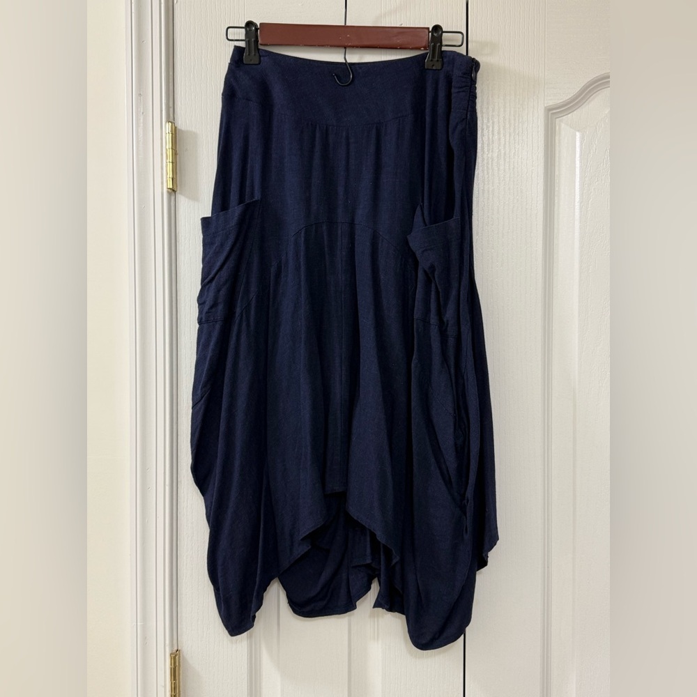 THIRD asymmetrical navy skirt with pockets size 4
